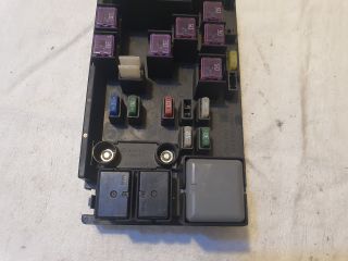 bontott SUBARU IMPREZA Biztosítéktábla Motortér