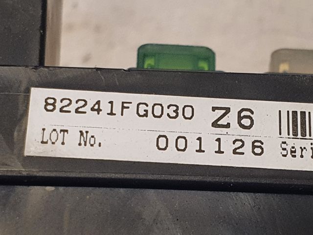 bontott SUBARU IMPREZA Biztosítéktábla Motortér