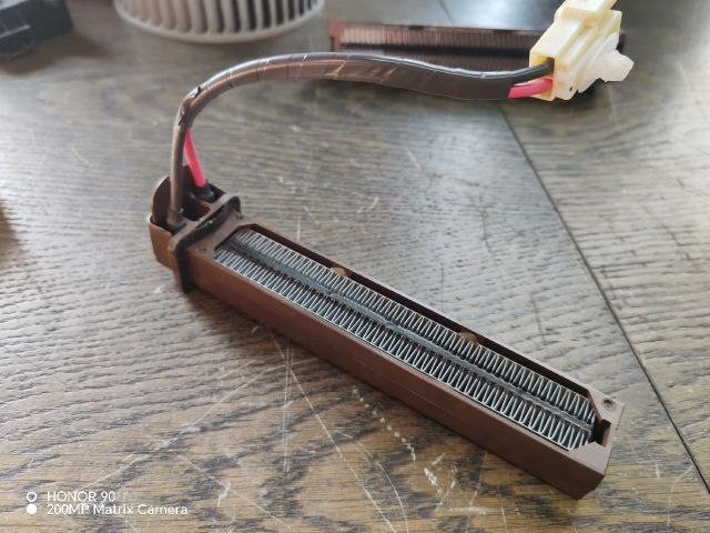 bontott SUBARU IMPREZA Előfűtő (Elektromos)