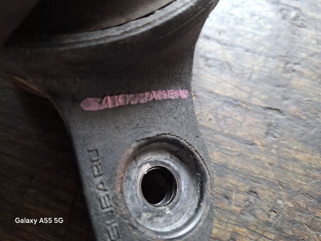 bontott SUBARU IMPREZA Motor Tartó Bak (Fém)