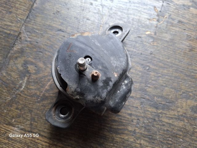 bontott SUBARU IMPREZA Motor Tartó Bak (Fém)