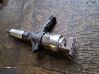 bontott SUBARU IMPREZA Porlasztó (1 db)