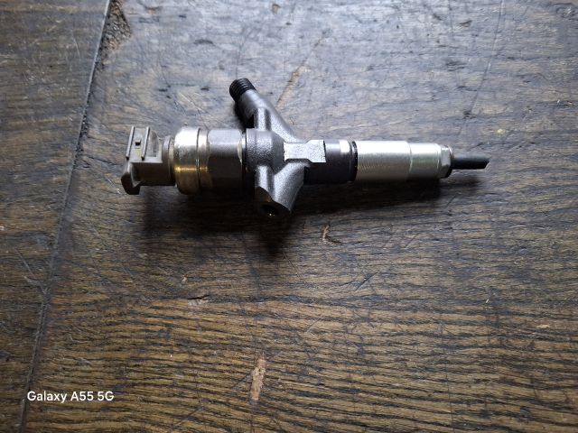 bontott SUBARU IMPREZA Porlasztó (1 db)