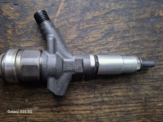 bontott SUBARU IMPREZA Porlasztó (1 db)