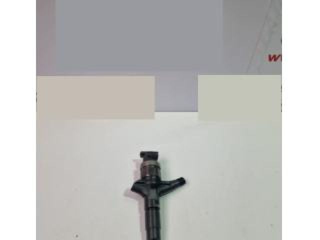 bontott SUBARU IMPREZA Porlasztó (1 db)