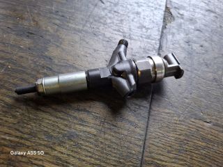 bontott SUBARU IMPREZA Porlasztó (1 db)