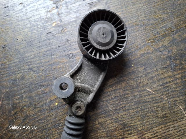 bontott SUBARU IMPREZA Vezérlés Lánc / Szíj Feszítő Görgő