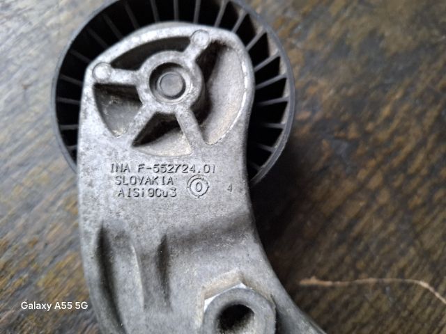 bontott SUBARU IMPREZA Vezérlés Lánc / Szíj Feszítő Görgő