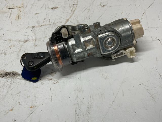 bontott SUBARU IMPREZA Gyújtáskapcsoló Házzal