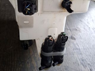 bontott SUBARU IMPREZA Ablakmosó Tartály