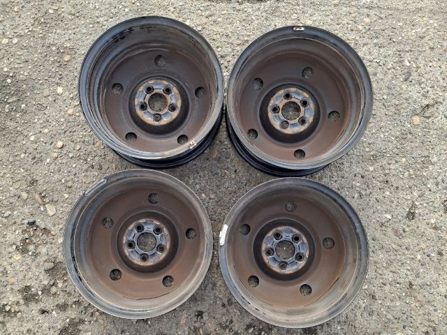 bontott SUBARU IMPREZA Acélfelni Szett