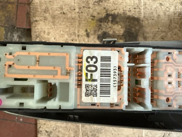 bontott SUBARU IMPREZA Bal első Ablakemelő Kapcsoló