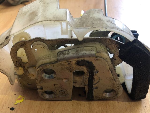 bontott SUBARU IMPREZA Bal első Ajtózár