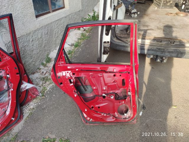 bontott SUBARU IMPREZA Bal hátsó Ajtó (Üres lemez)