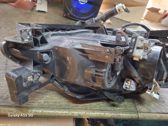 bontott SUBARU IMPREZA Bal Xenon Fényszóró