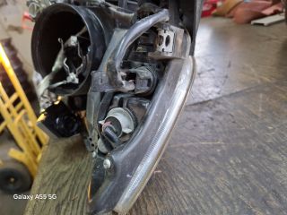 bontott SUBARU IMPREZA Bal Xenon Fényszóró