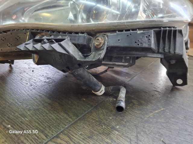 bontott SUBARU IMPREZA Bal Xenon Fényszóró