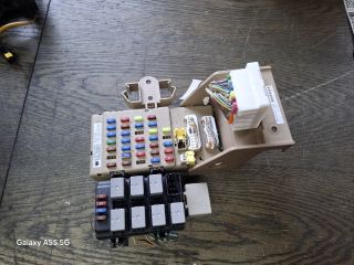 bontott SUBARU IMPREZA Biztosítéktábla Utastér