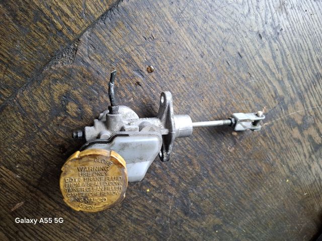 bontott SUBARU IMPREZA Fékfolyadék Tartály