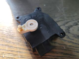 bontott SUBARU IMPREZA Fűtés Állító Motor