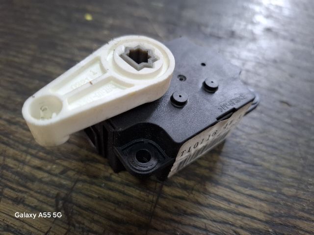 bontott SUBARU IMPREZA Fűtés Állító Motor