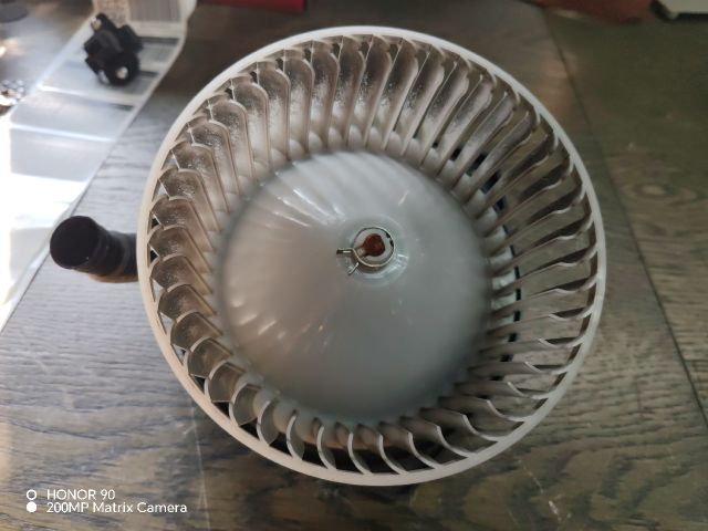 bontott SUBARU IMPREZA Fűtőmotor (Klímás)