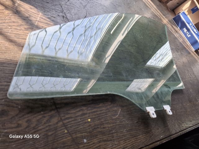 bontott SUBARU IMPREZA Jobb első Ablak