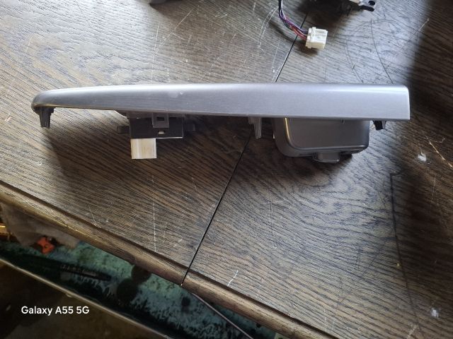 bontott SUBARU IMPREZA Jobb első Ablakemelő Kapcsoló