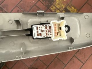 bontott SUBARU IMPREZA Jobb első Ablakemelő Kapcsoló
