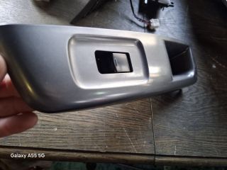 bontott SUBARU IMPREZA Jobb első Ablakemelő Kapcsoló