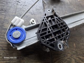 bontott SUBARU IMPREZA Jobb első Ablakemelő Szerkezet (Elektromos)