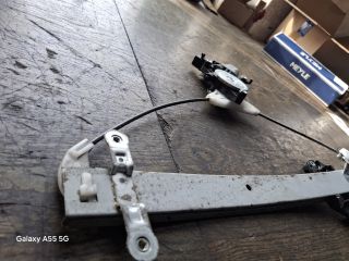 bontott SUBARU IMPREZA Jobb első Ablakemelő Szerkezet (Elektromos)