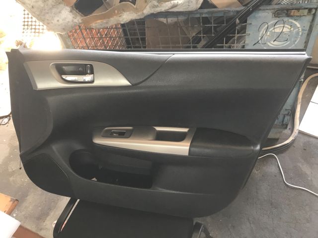 bontott SUBARU IMPREZA Jobb első Ajtó Kárpit