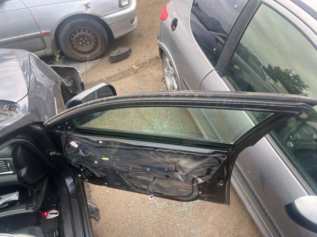 bontott SUBARU IMPREZA Jobb első Ajtó (Üres lemez)