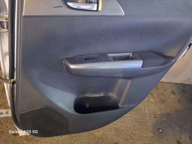 bontott SUBARU IMPREZA Jobb hátsó Ajtó (Részeivel)