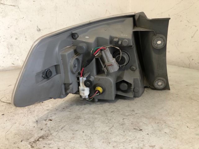 bontott SUBARU IMPREZA Jobb Külső Hátsó Lámpa