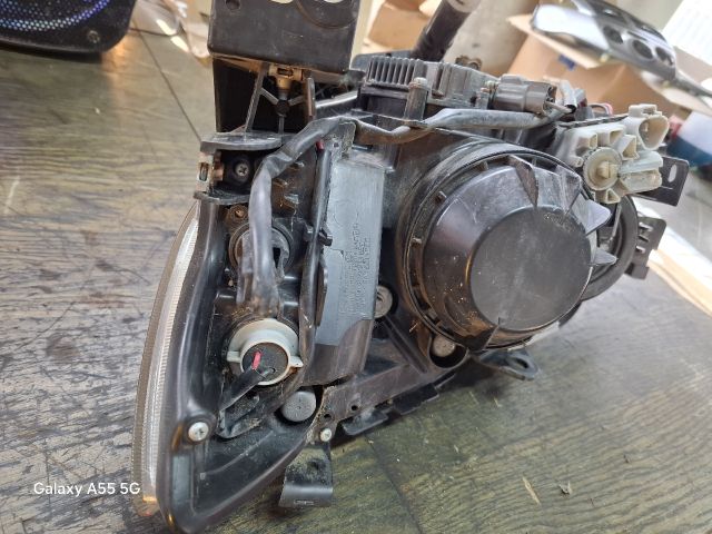 bontott SUBARU IMPREZA Jobb Xenon Fényszóró