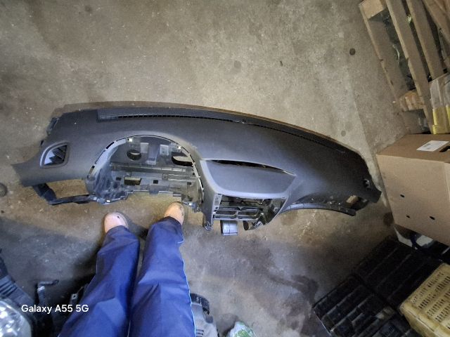 bontott SUBARU IMPREZA Műszerfal Héj