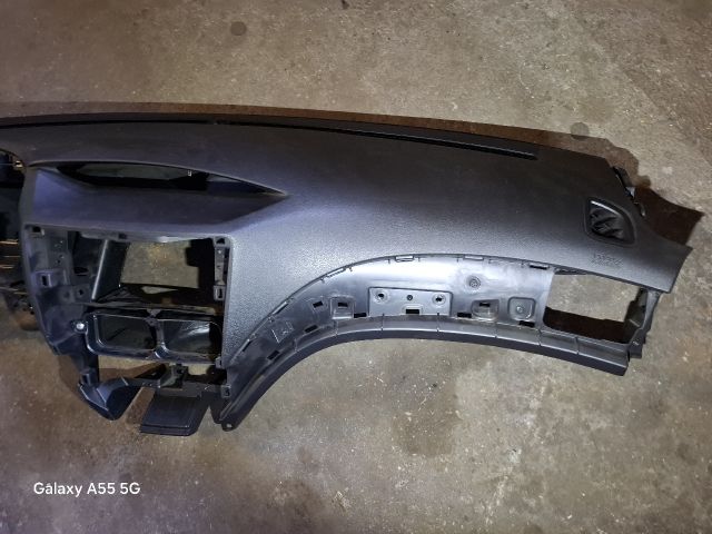 bontott SUBARU IMPREZA Műszerfal Héj