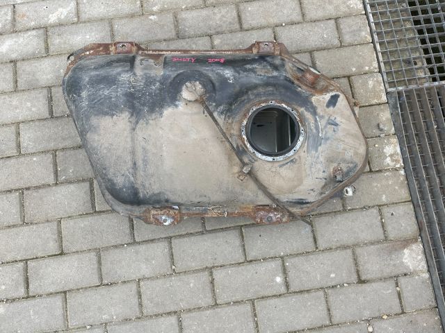 bontott SUBARU JUSTY Tank