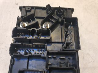 bontott SUBARU LEGACY Biztosítéktábla Motortér