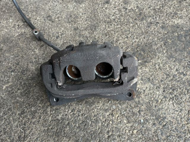 bontott SUBARU LEGACY Bal első Féknyereg Munkahengerrel