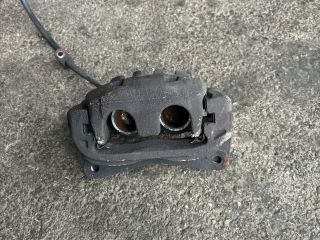 bontott SUBARU LEGACY Bal első Féknyereg Munkahengerrel