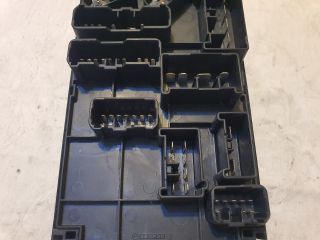 bontott SUBARU LEGACY Biztosítéktábla Motortér