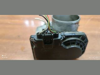 bontott SUBARU LEGACY Fojtószelep (Elektromos)