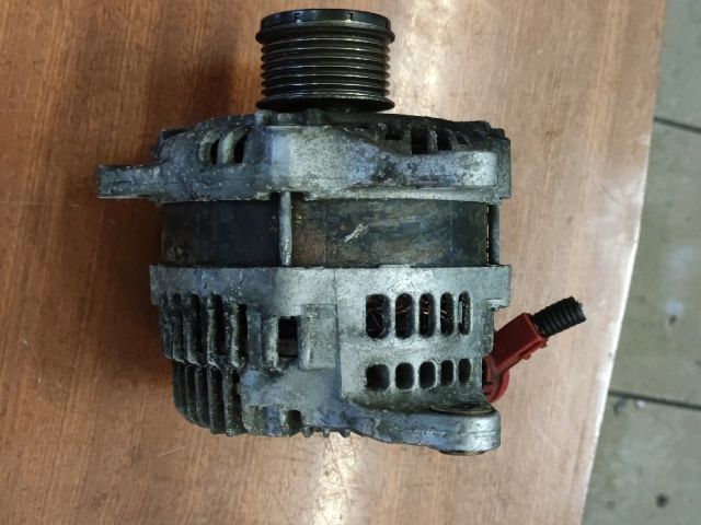 bontott SUBARU LEGACY Generátor