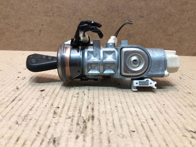 bontott SUBARU LEGACY Gyújtáskapcsoló