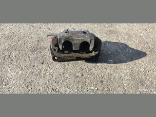 bontott SUBARU LEGACY Jobb első Féknyereg Munkahengerrel