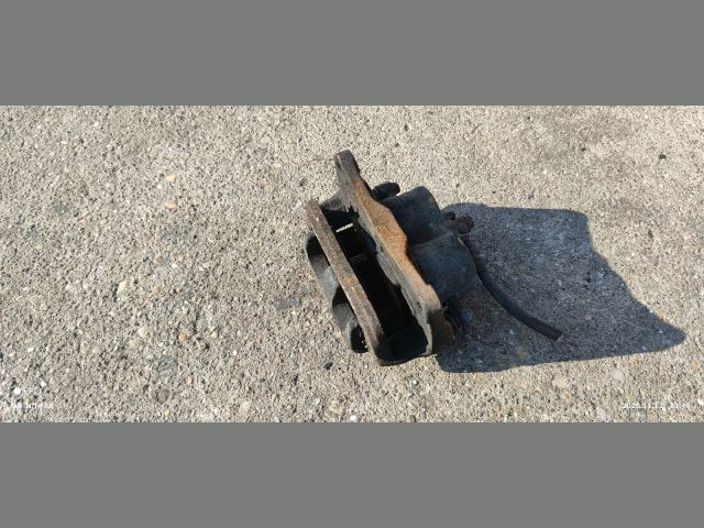 bontott SUBARU LEGACY Jobb első Féknyereg Munkahengerrel