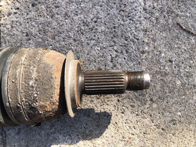 bontott SUBARU LEGACY Jobb Féltengely